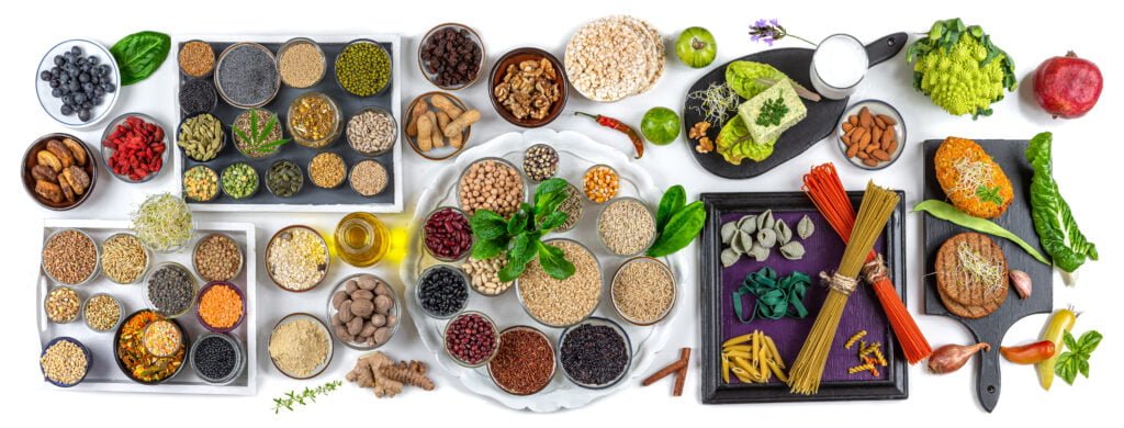 探索不同類型的素食主義以&初學者的入門指南 1 44164338 vegan food exclusively vegetable panorapic top view 1